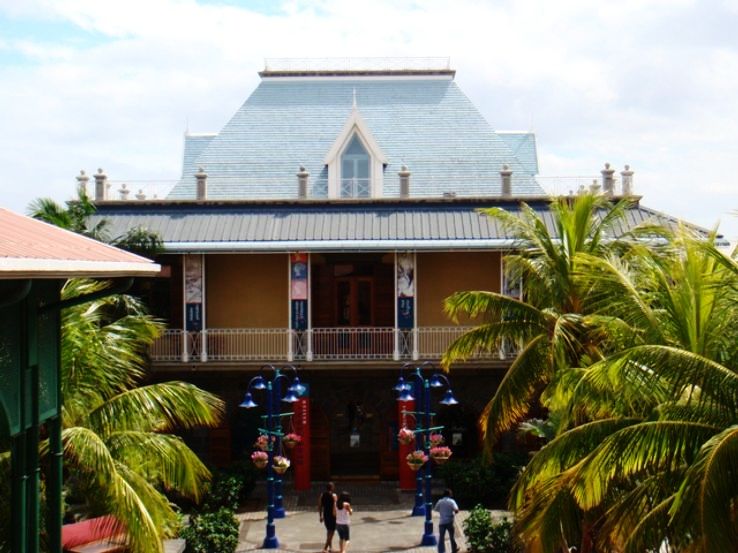 2. Blue Penny Museum